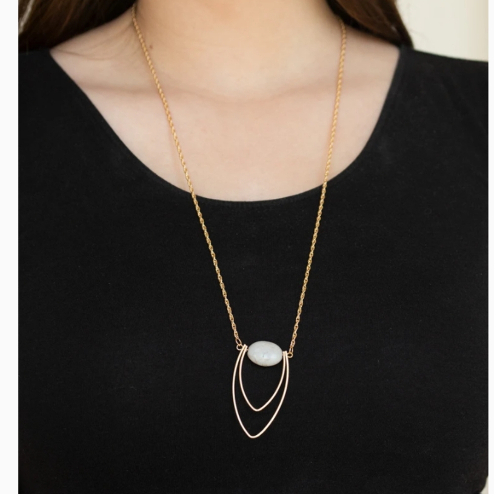 Gold grey sandstone necklace